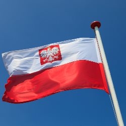 Флаг как национальный символ   Белый и красный флаг, как польский герб и гимн, принадлежит к национальным символам